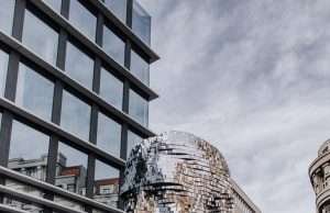 弗朗茨-卡夫卡与布拉格的迷宫:与卡夫卡之城交织的一生