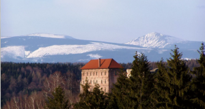 Pecka Castle – the pearl of the Giant Mountains
