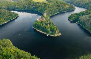 Zvíkov Castle – a charming view of the Vltava and Otava Ekran Alintisi