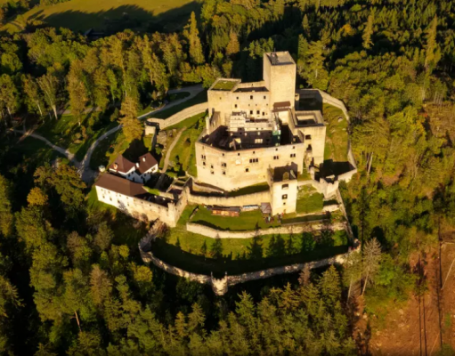 Landštejn Castle – a unique castle from the Romanesque period