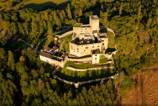 Landštejn Castle – a unique castle from the Romanesque period