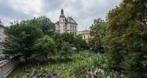 프라하의 구 유대인 묘지 – 유럽에서 동종 묘지 중 가장 잘 보존된 묘지