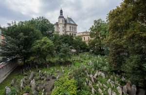 布拉格老犹太墓地——欧洲同类墓地中保存最完好的墓地