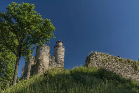 Sukoslav Castle in Kostomlaty pod Milešovka