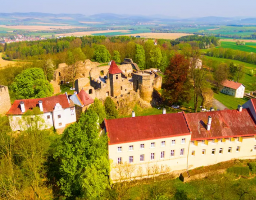 Klenová Castle and Chateau——露天画廊