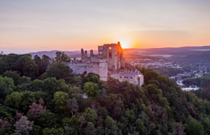 Boskovice Kalesi - aslen Gotik bir kalenin geniş bir harabesi