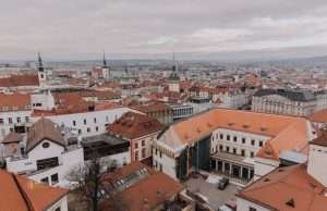 Najlepsze miejsca na ślub w Pradze: nasze najlepsze propozycje na niezapomniane uroczystości