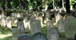 Mikulov의 유대인 묘지