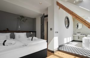 מלון רפובליקה וסוויטות Hotel Republika & Suites