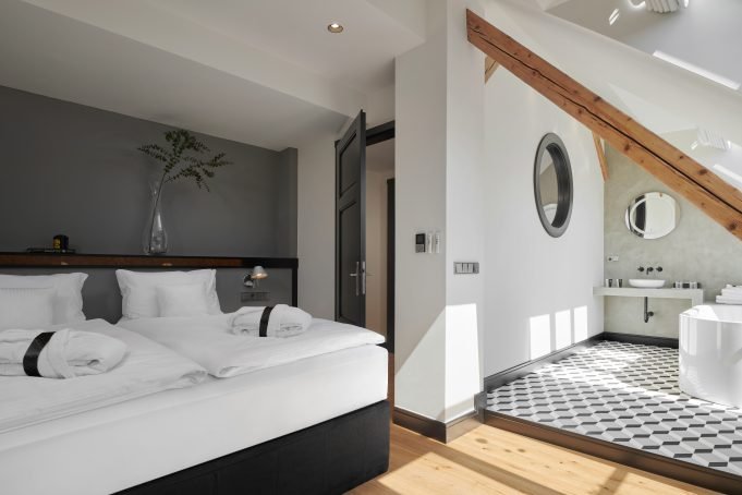 Hotel Republika & Suites