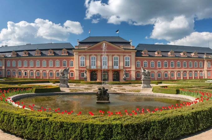 Dobříš Kalesi1 Dobříš Castle