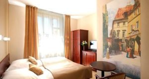 Hotel U Staré paní (At the Old Lady)