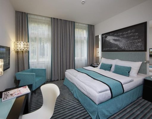 Red & Blue Design Hotel
