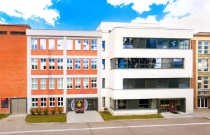 שליטה באופטימיזציה של קידום אתרים (SEO): מדריך לשליטה בחיפושים בפראג Film hub Zlín