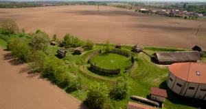 Prehistoryczny Archeopark Všestary Všestary Prehistoric Archeopark