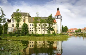 布拉特纳水上城堡 Water castle Blatná