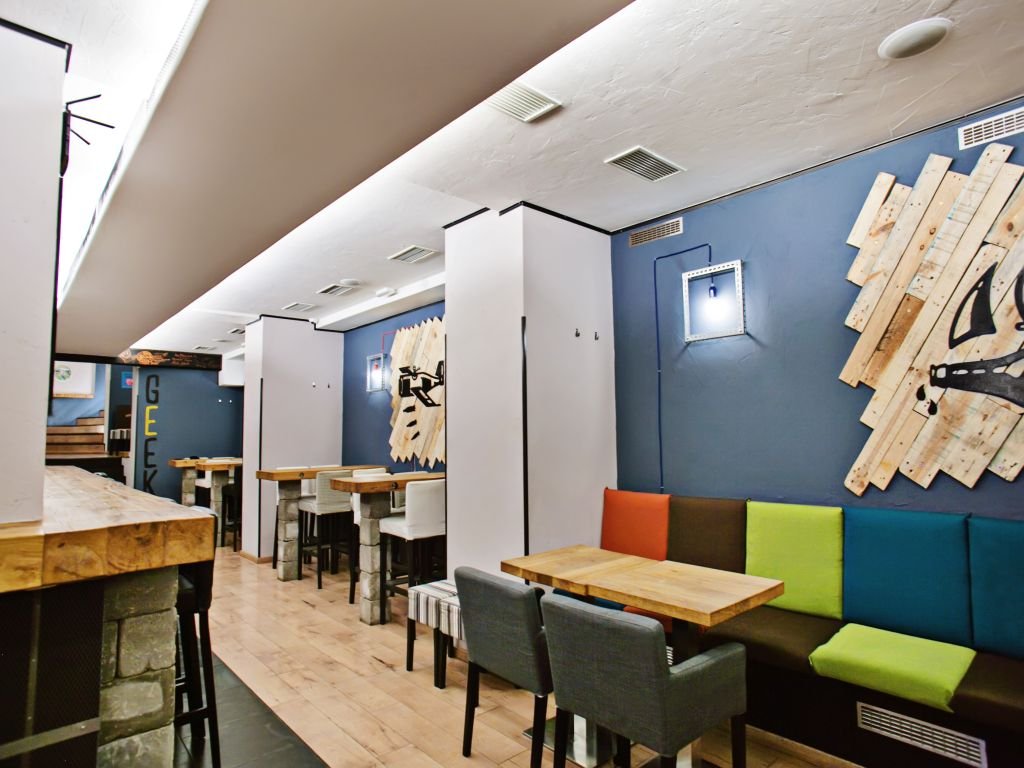 beergeek bar-prague-bars