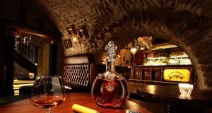 black angel’s bar-prague-bars