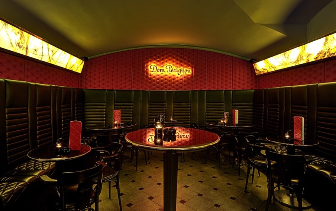bugsy’s bar-prague-bars