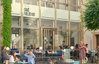 诺伊施塔特咖啡馆 café neustadt-prague-cafe