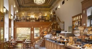 café savoy-prague-cafe