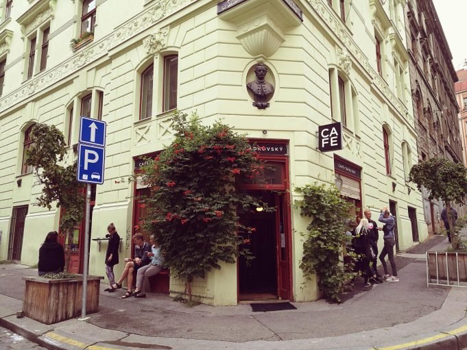 בית קפה סלאדקובסקי-פראג-קפה café sladkovský-prague-cafe