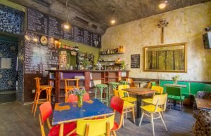 카페 브이 레즈 café v lese-prague-cafe