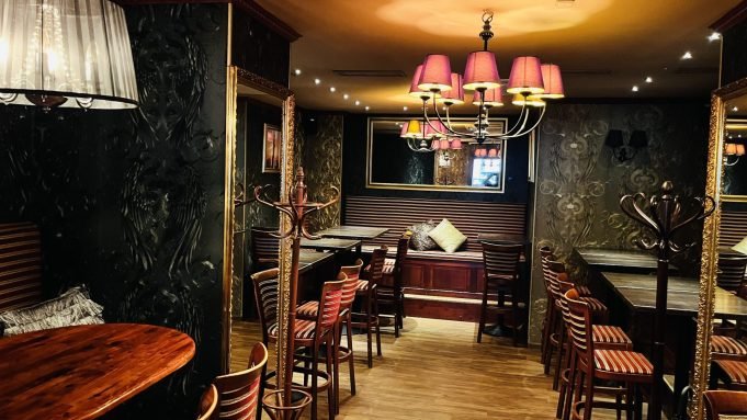 celebrity cafe-prague-cafe
