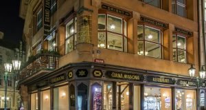 צ'רנה מדונה černá madona-prague-cafe