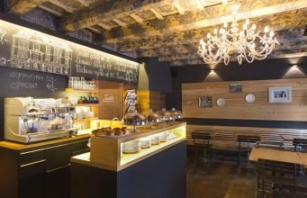 Cukrkávalimonáda Restaurant in Prgaue