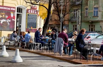 le caveau-prague-cafe