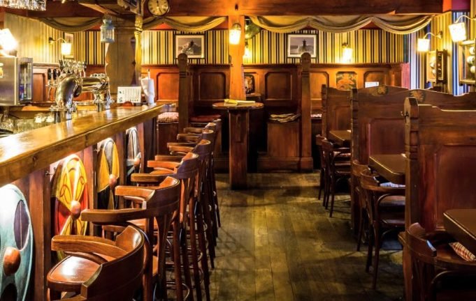 los v oslu & the belgian beer club-prague-bars