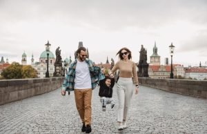 חיבוק הסתיו: מדריך לחוות את קסמה של פראג בסתיו