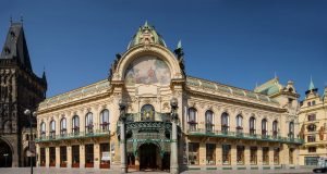 成立捷克公司所需文件 Restaurant Obecní Dům in Prague