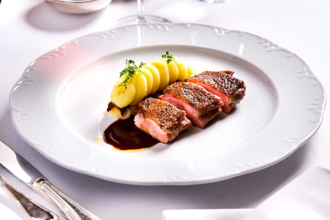 Restaurant U Malířů 1543 in Prague
