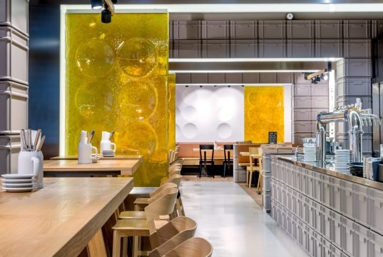 Sou100 Žižkov Restaurant in Prague