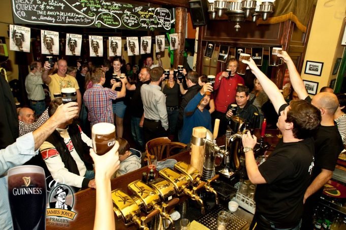james joyce irish pub-prag-barlar the james joyce irish pub-prague-bars