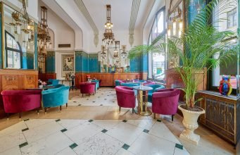 tony’s café & bar-prague-cafe