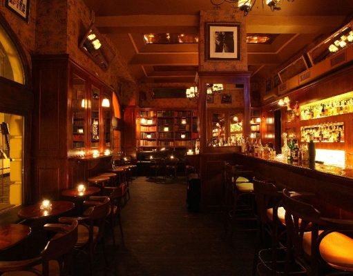 týnská bar and books-prague-bars