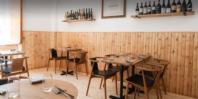 ūvoz restaurant1 Üvoz Restaurant in Prague