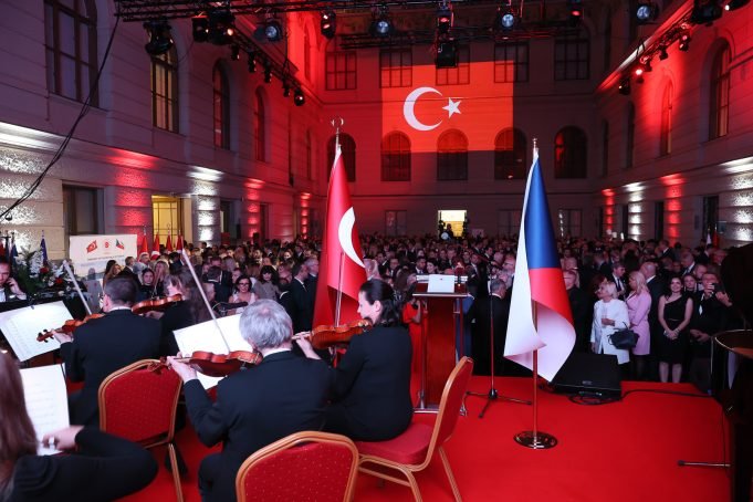 101st Anniversary of the Turkish Republic Celebrated at Prague’s National Museum (57)