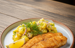 Smažené rybí filé (Fried fish fillet)